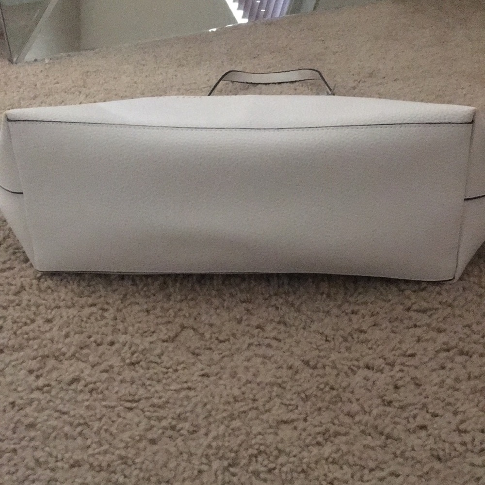 Purse - Picture 3 of 3